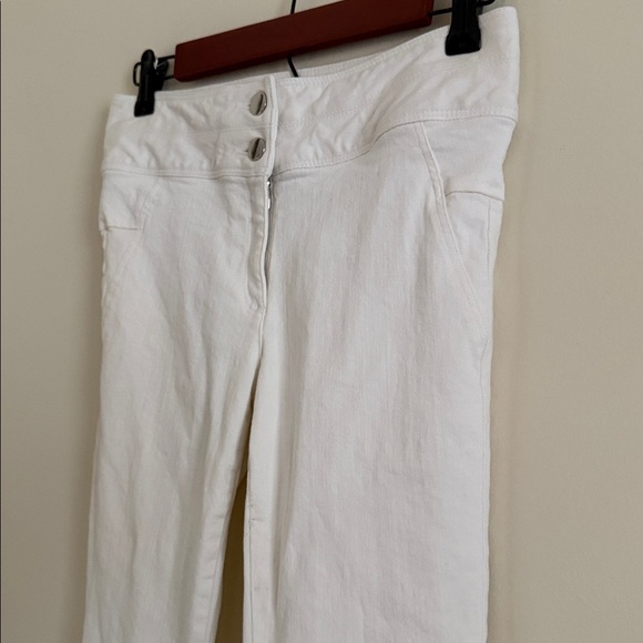 Veronica Beard White Flare Jeans - Picture 5 of 14